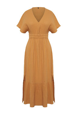 Bej Dokuma Buzgulu Maxi Plaj Elbise TBESS25EL00033 - Trendyolmilla фото 6