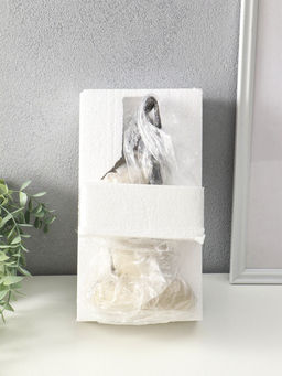 Фигура полистоун «Абстракция. Мыслитель и сад камней», бронза с бежевым, 12×9×25.5 см