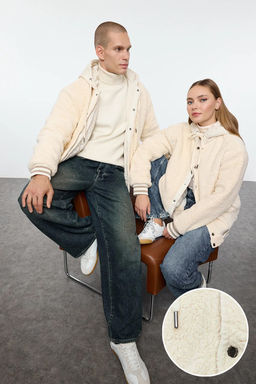 TRENDYOL MAN Ekru Unisex Relaxed Fit Lastik Detayl? Kapusonlu K?sl?k Mont TMNAW25MO00015
