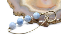 Брошь-булавка от сглаза с агатом голубым (сапфирин) 60*20мм.