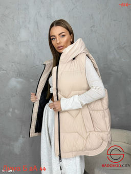 Жилет женский с капюшоном