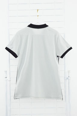 Siyah Renk Bloklu Regular/Normal Kesim %100 Pamuklu Polo Yaka T-shirt TMNSS24PO00009