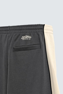 RELAXED FIT COLOUR BLOCK TROUSERS
