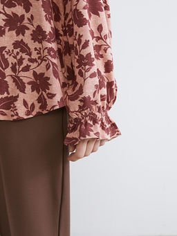 Ka??k Yaka ?i?ekli Bluz