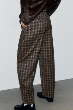CHECKED BALLOON TROUSERS - Zara фото 10
