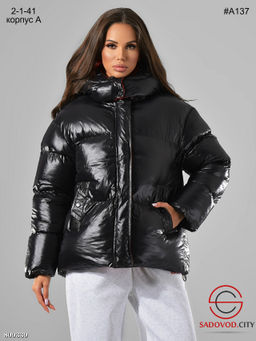 Куртка зимняя женская с капюшоном