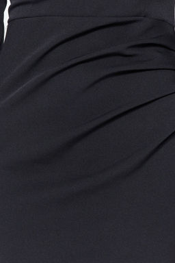 Siyah Vucuda Oturan Drapeli Dokuma K?sa S?k Abiye Gece Mezuniyet Elbisesi TPRAW24EL00083