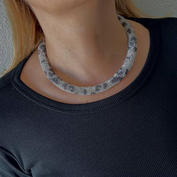 701392390 Колье