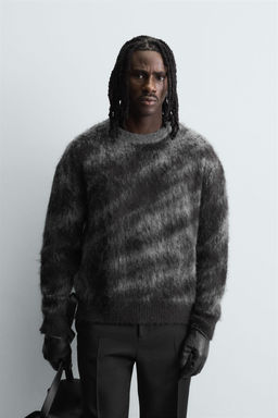 BRUSHED JACQUARD JUMPER