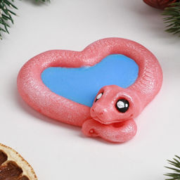 Цена за 2 шт. Фигурное мыло Змея сердце розовая с голубым