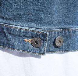 Короткая женская джинсовая куртка ESMARA  фото 5