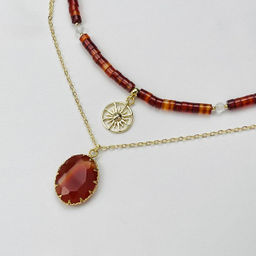 Колье из Сердолика и Лунного камня с подвеской