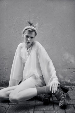 ORGANZA JACKET WITH RHINESTONE BUTTONS - Zara фото 8