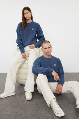 Indigo Oversize Bisiklet Yaka Dokulu Kazak TMNAW24KZ00032