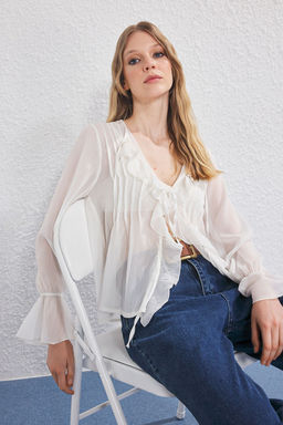 Beyaz F?rf?r Detayl? Sifon Lastik Detayl? Gomlek TWOSS25GO00141