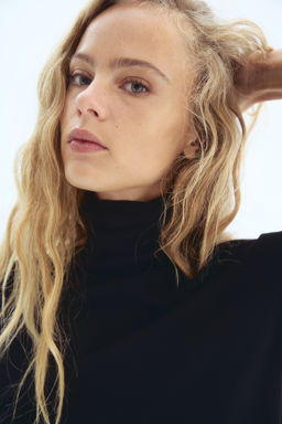 Top de cuello alto en punto fino - H&m фото 4