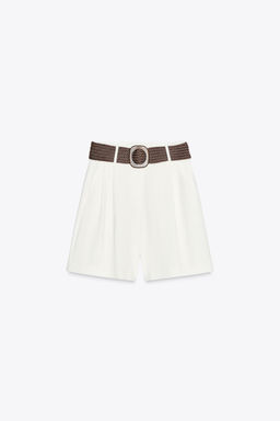 BERMUDA SHORTS WITH DARTS AND BELT