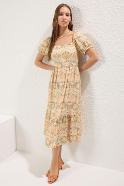 TRENDYOLMILLA Pembe Cicekli Belden Ac?lan Viskon Gipeli Midi Dokuma Elbise TWOSS24EL00523 фото 8