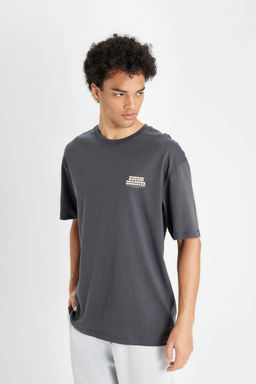 Футболка Comfort Fit с круглым вырезом и короткими рукавами с принтом на спине - Defacto фото 5