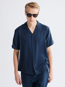 Regular Fit Resort Yaka K?sa Kollu Erkek G?mlek