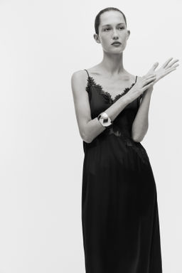 Vestido de tirantes con ribetes de encaje - H&m фото 2