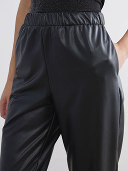 Beli Lastikli Deri G?r?n?ml? Kad?n Pantolon