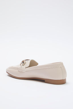 Trendyol Shoes Siyah Metal Aksesuar Detayl? Rugan Ekstra Rahat Kad?n Loafer Ayakkab? TAKSS25LA00015 - Trendyolmilla фото 6