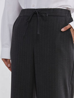 Beli Lastikli ?izgili Kad?n Pantolon