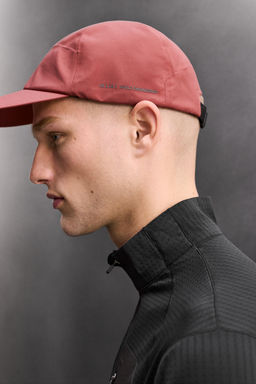 GORRA T?CNICA SHELL / Rosado oscuro - Zara фото 2