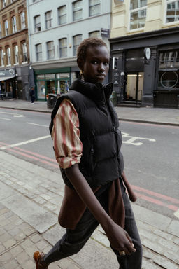 RUBBERISED PUFFER GILET - Zara фото 4