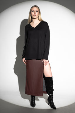 Лонгслив с V- образным вырезом