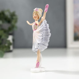 Фигурка полистоун «Девочка-балерина в бело-голубом платье и розовых пуантах», 13×3×8 см