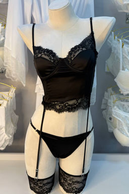 D0160 ЧЕРНЫЙ КОМПЛЕКТ БЕЛЬЯ