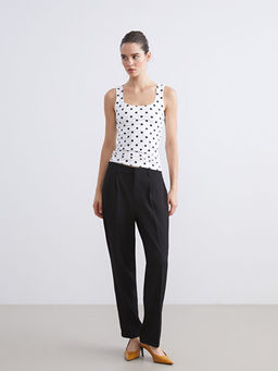 U Yaka Puantiyeli Kad?n Atlet