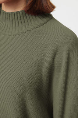 Yesil Genis Kal?p Ispanyol Kol Triko Kazak TWOAW23KZ01838