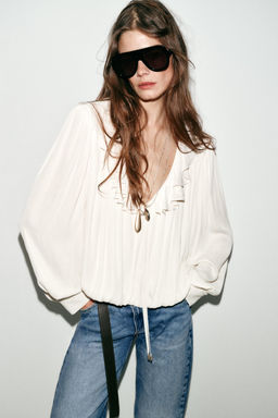 SATIN BLOUSE WITH RUFFLES AND SHOULDER PADS - Zara фото 3