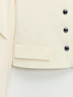 Приталенный однобортный жакет / Zarina