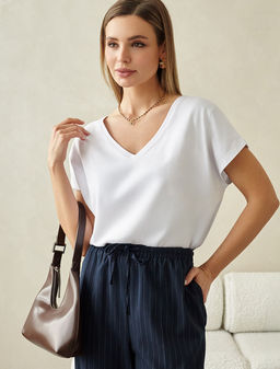 D49.100 Футболка женская белый