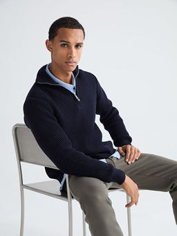 Fermuarl? Dik Yaka Erkek Triko Kazak