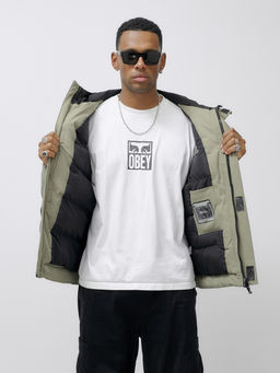 Куртка молодежная мужская зимняя с капюшоном серого цвета 25313_1Sr