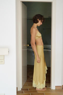 FALDA SATINADA ASIM?TRICA ENCAJE / Khaki - Zara фото 5