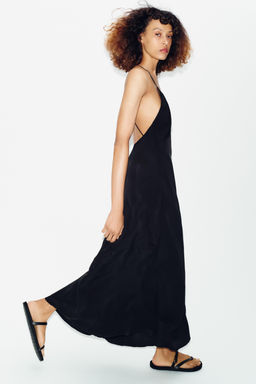 SANDALIA PLANA TIRAS PIEL / Negro