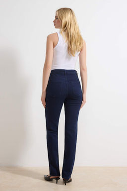 Koyu Mavi Yuksek Bel Az Esnek Straight Duz Kesim Slim Jeans TWOSS26JE00102 - Trendyolmilla фото 6