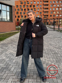 Куртка с капюшоном зимняя