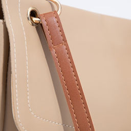 Сумка-мессенджер на клапане, цвет бежевый - Simaland фото 5