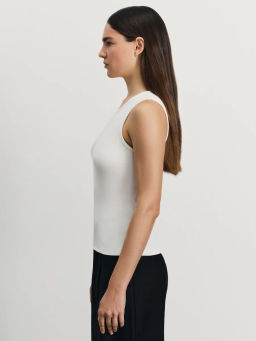 Топ с декоративным вырезом на спине / Zarina  фото 5