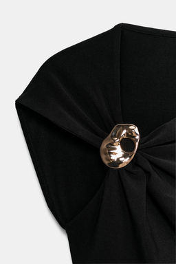 TOP DRAPEADO FORNITURA / Negro - Zara фото 8