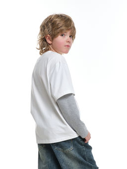 Лонгслив с принтом для мальчика с подзорным рукавом 22-0229 черный|серый - Mini maxi фото 8