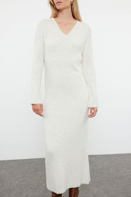 TRENDYOLMILLA Tas Maxi Triko Yunlu Basic Elbise TWOAW25EL00002 фото 10