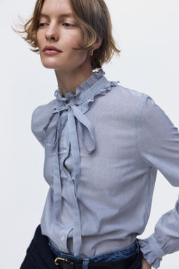Blusa con ribetes de volante - H&m фото 2